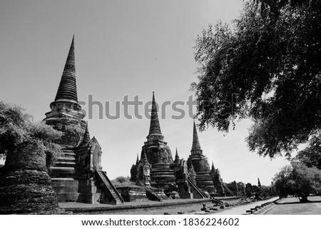 Black and white photo of Wat Phra Sri Sanphet It is one of the most important temples in the history of the Ayutthaya period. It is the place to visit in Ayutthaya for both Thai and foreign tourists.
