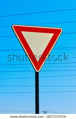 Yield sign - traffic warning