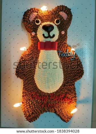 Teddy bear cake birth day.