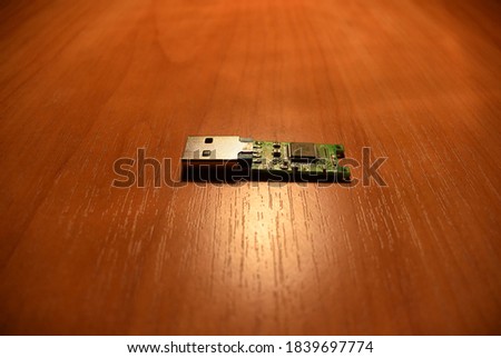 macro photography of a flash memory chip chip