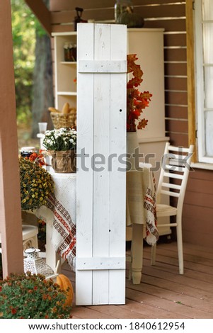white board porch sign. autumn mood holiday halloween thanksgiving