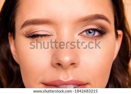 Cropped close up photo beautiful she her lady enjoy show opportunities new sight advertise advice choice choose open one eye testing quality after operation result isolated beige pastel background