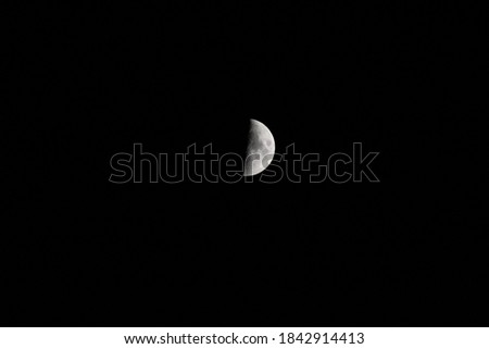 Beautiful picture of the half moon 