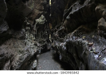 Rock hard cave photography. Robbers cave 