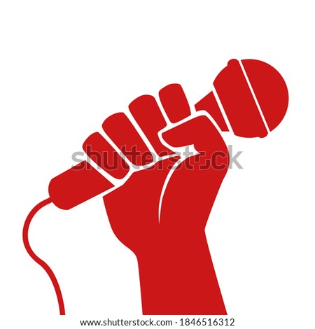 Concept of freedom of expression, with a raised fist holding a microphone, symbolizing the struggle for the right to freely inform.