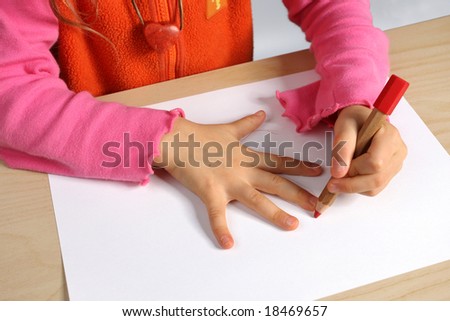 left-handed girl make picture