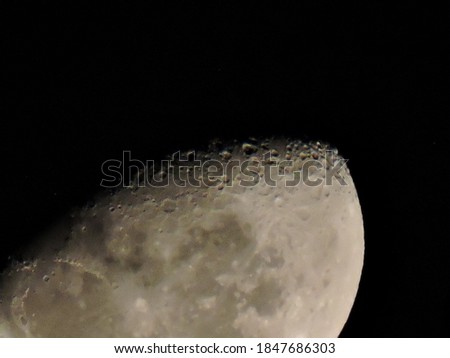 one more picture of the moon