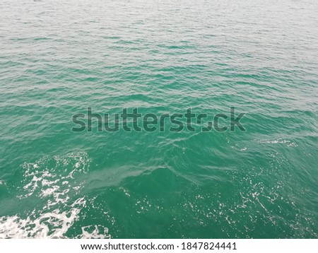 Small waves on the sea surface