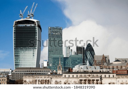 Skyscrapers that stand out in London's financial district