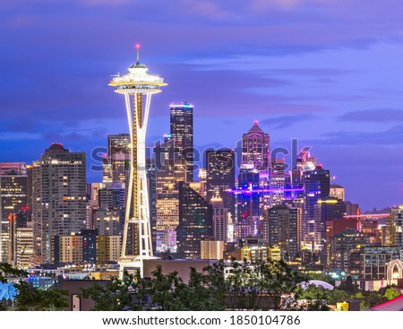 Seattle, Washington, USA downtown skyline at night.