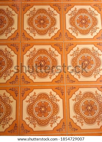 appearance of patterns on floor tiles