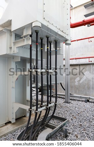 The power cable from cable ladder connect with secordary side of transformer in terminal box.