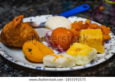Picture of a plate full of sweets