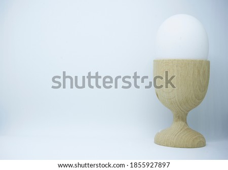 picture of eggs with a colors