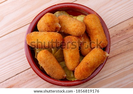 croquettes top view without cutlery