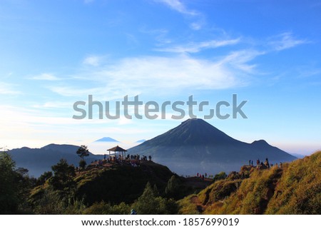 View People getting photos dieng mountain