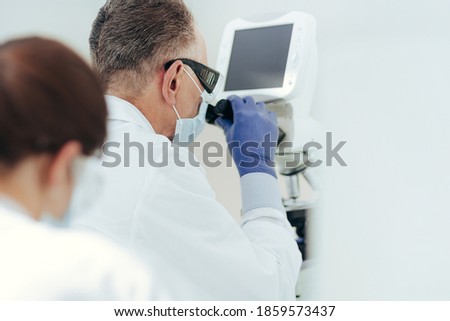 close up. laboratory scientists conduct testing in the laboratory.