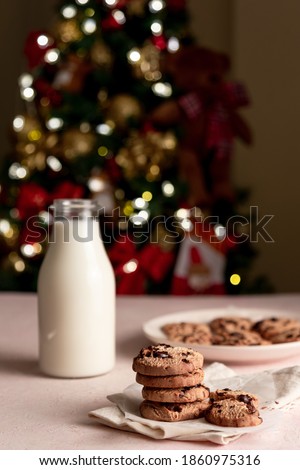 photography showing chocolate chip cookie