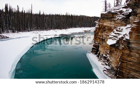 Athabasca river in jasper national park