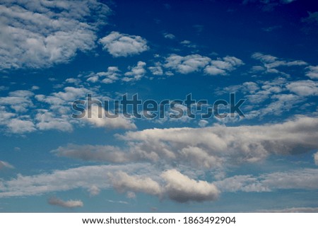 Pastel color sky with thin cloud for text quote background usage