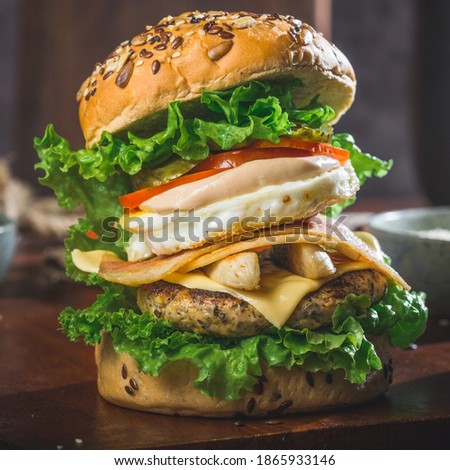 Classic American Cheeseburgers ( burgers )