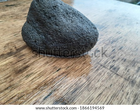 this is a photo of a rock