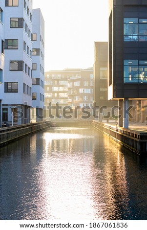 Beautiful picture of city and canal in golden hour