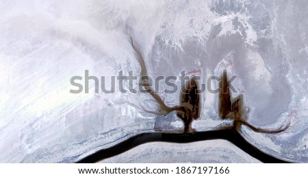  couple love, bonneville salt flats, abstract photography of the United States from the air, Genre: Abstract Naturalism, from the abstract to the figurative,