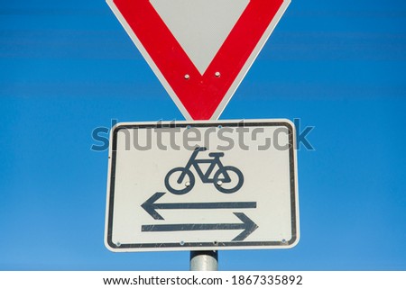 a bicycle sign - traffic