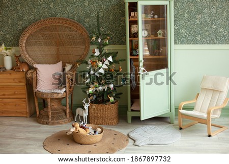 christmas vintage decor in a room
