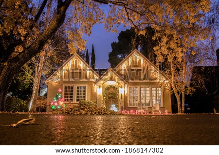 Christmas Lights in San Jose Suburb