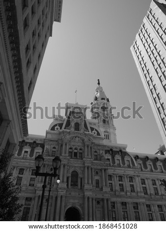 Monochrome image of Philadelphia City Hall.