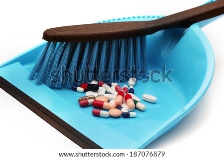 Pills trash Royalty-Free Stock Photo #187076879