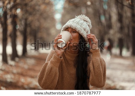beautiful woman drinking coffee in the morning