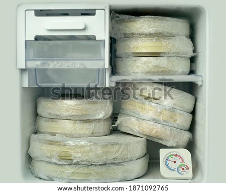 A storage of a film in a freeze of a refrigerator to control a temperature humidity.
