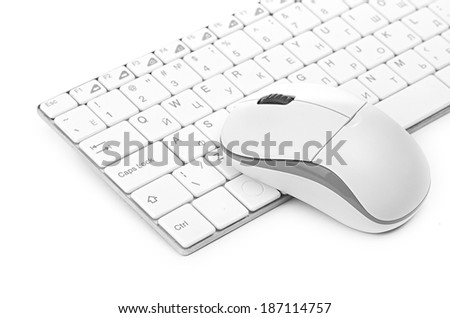 computer mouse on the keyboard