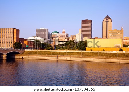 Morning in Des Moines, Iowa. Skyline of the city.