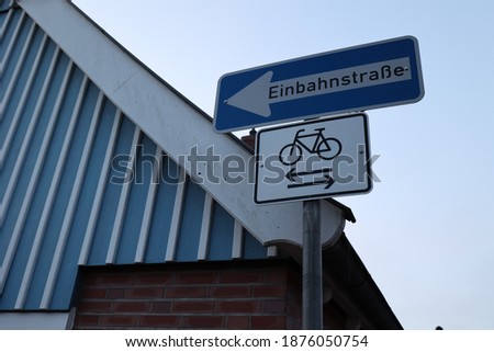 traffic sign one-way street cyclist free