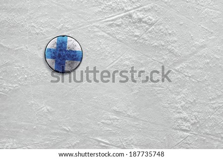 Washer with the image of the Finnish flag on a hockey rink