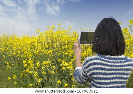 Girls with flat shooting landscapes