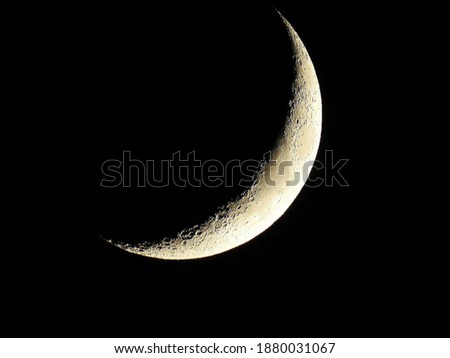 cresent moon picture captured at night