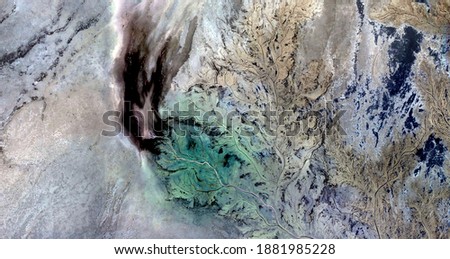 the tragedy begins, United States, abstract photography of relief drawings in  fields in the U.S.A. from the air, Genre: Abstract Naturalism, from the abstract to the figurative, 
