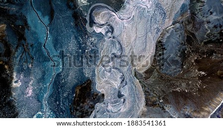  the milky way, United States, abstract photography of relief drawings in  fields in the U.S.A. from the air, Genre: Abstract Naturalism, from the abstract to the figurative,  