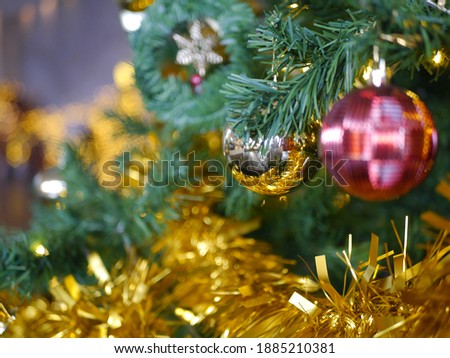 Christmas and New Year decoration pictures  Beautiful in the night