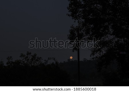 picture of last full moon of 2020 on 29th december morning.