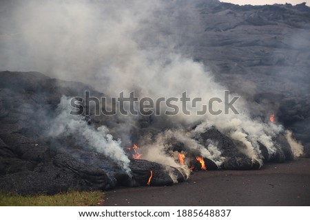Hawaii's Kilauea volcano spews lava through Leilani Estates Hawaii 