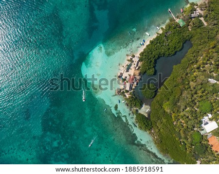 Islands Mucura, Tintipan and the islet of Santa Cruz, located in the Colombian Caribbean Sea.