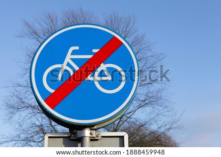 Sign indicating the end of a specific cycle path (bicycle lane) in the Netherlands