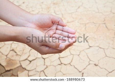  Hands holding something