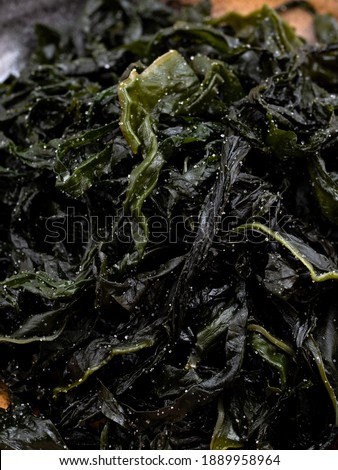 Japanese salted seaweed. After removing the salt with water, use it for cooking.